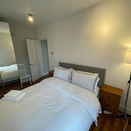 Ferienwohnung Spacious Flat Opposite The Oval London Exterior foto