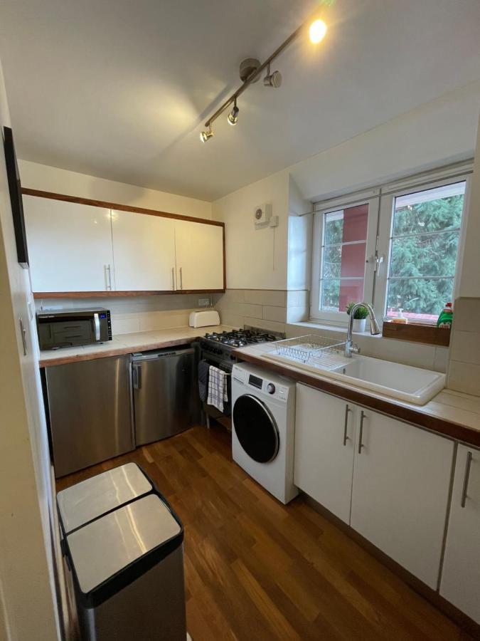 Ferienwohnung Spacious Flat Opposite The Oval London Exterior foto