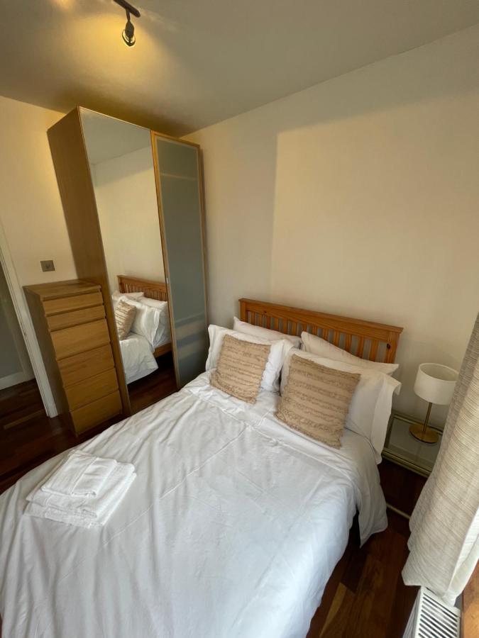 Ferienwohnung Spacious Flat Opposite The Oval London Exterior foto