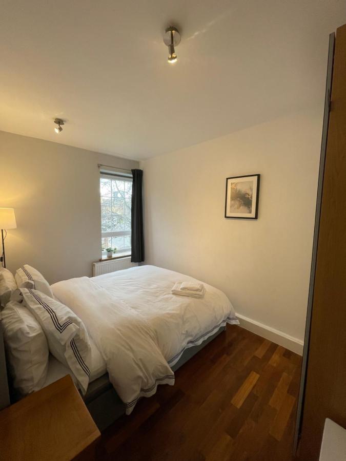 Spacious Flat Opposite The Oval London Exterior foto